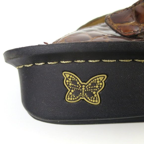 Alegria Classic Clog in Patent Leather Croc Size 36 (US 6-6.5) - Picture 5 of 8